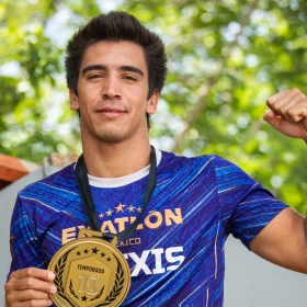 Exatlón-México-Medalla-varonil-hiroshi-21-octubre