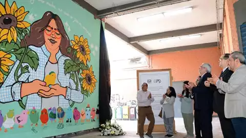 Con un mural en la FAD, la UNAM homenajea a Yaretzi, fallecida en accidente del Metro