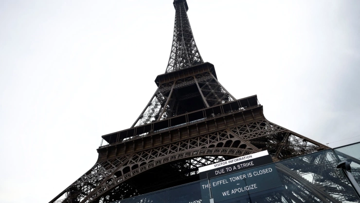 torre-eiffel-huelga-paro-labores