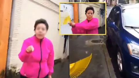 Captan a mujer golpeando con rastrillo a conductor por bloquear “su coladera”