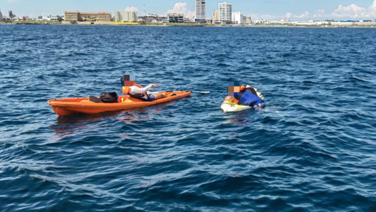 Hombres en Kayak