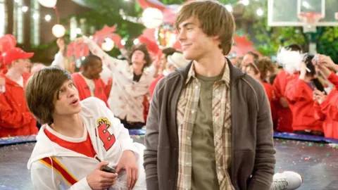 Arrestan a Matt Prokop, actor de High School Musical 3 por pornografía infantil,