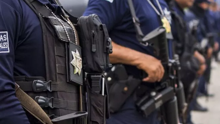 Dejan en cobijas dos cuerpos en la colonia Villa del Campo