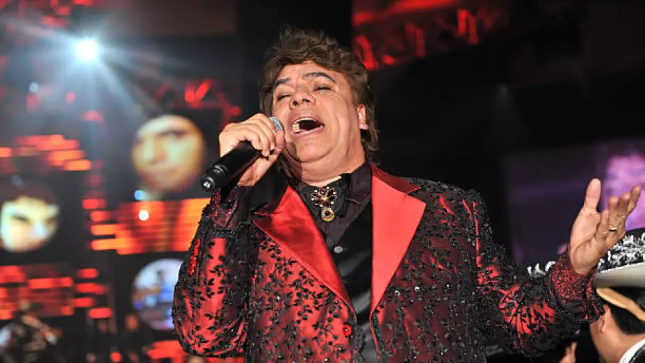 ¡Ni a difuntos perdonan! Asaltaron casa de Juan Gabriel.jpg