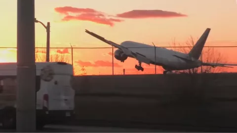 Air Canadá: Avión aterriza de emergencia en Toronto por fuertes vientos y casi se estrella