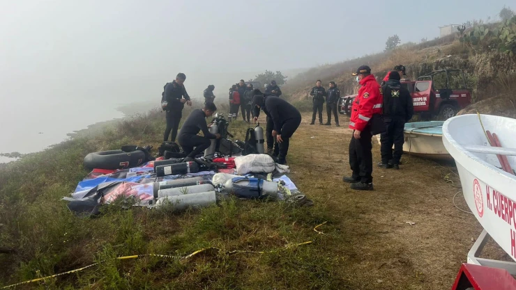 Naufragio deja cuatro muertos y un milagroso sobreviviente en presa de Hidalgo