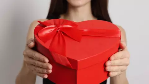 Estas son los mejores regalos para el Día de San Valentín según la IA