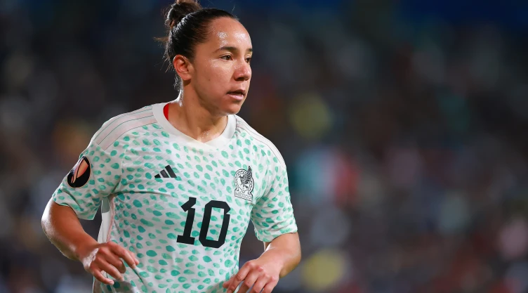 Charlyn Corral está incluida dentro del selecto grupo de las mejores jugadoras de la historia de México