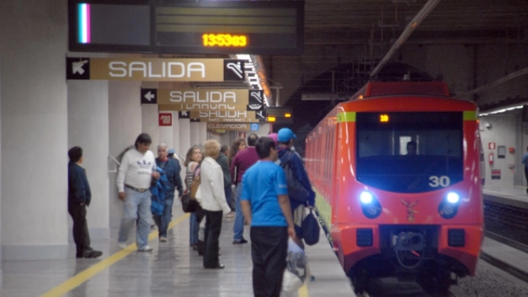 Inician pruebas de trenes en tramo subterráneo de Línea 12 del Metro CDMX que va de Atlalilco-Mixcoac.