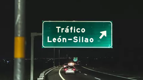 ¿Qué pasó Reportan paralizada la carretera León-Silao así está el tráfico vehicular hoy 5 de marzo.jpg