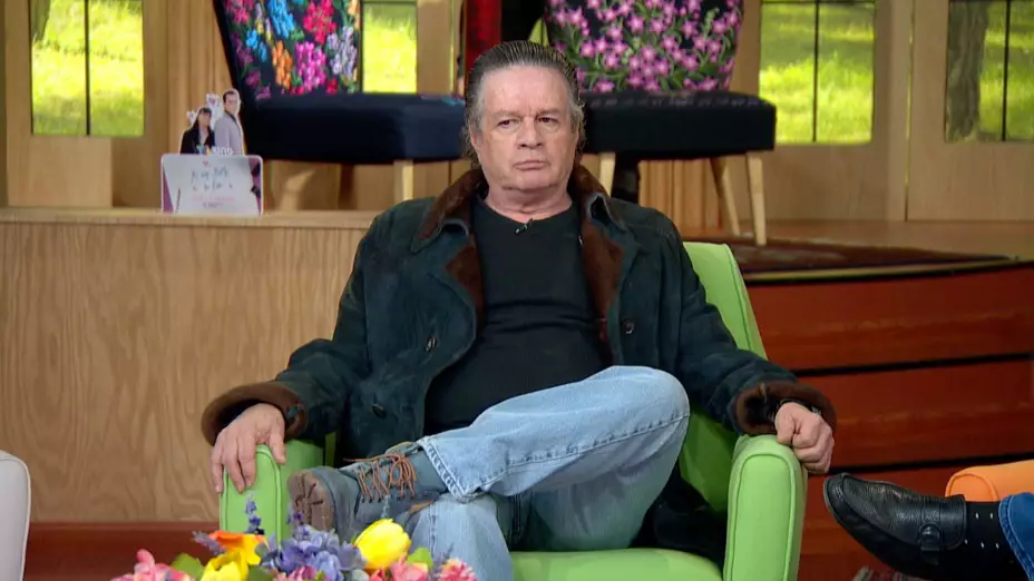Alejandro Camacho vino a contarnos más de su regreso a los escenarios.