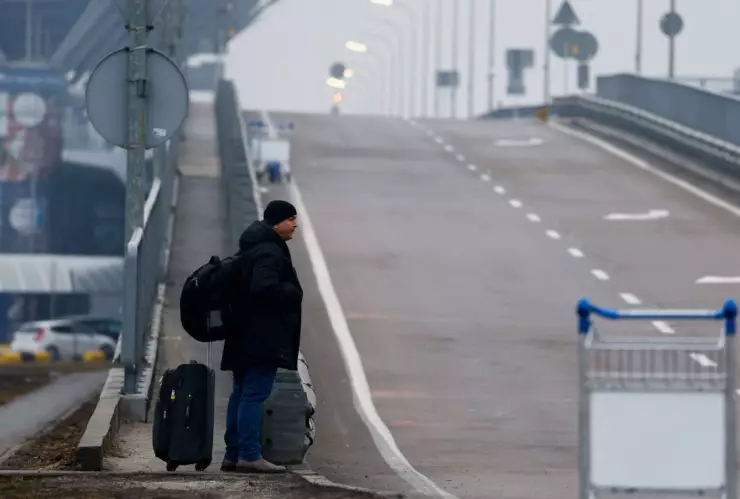 Ucrania aeropuerto carreteras Rusia.jpg