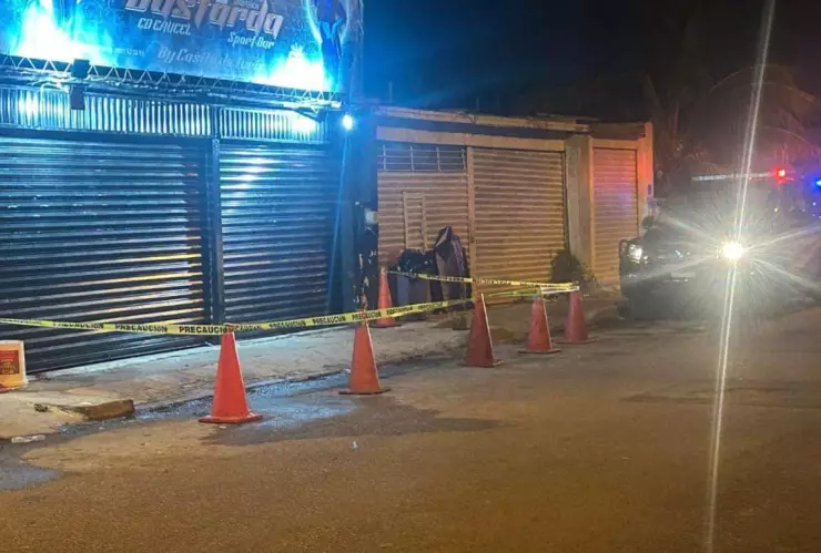 Sujetos atacan y hieren con arma blanca a un hombre afuera de un bar en Caucel