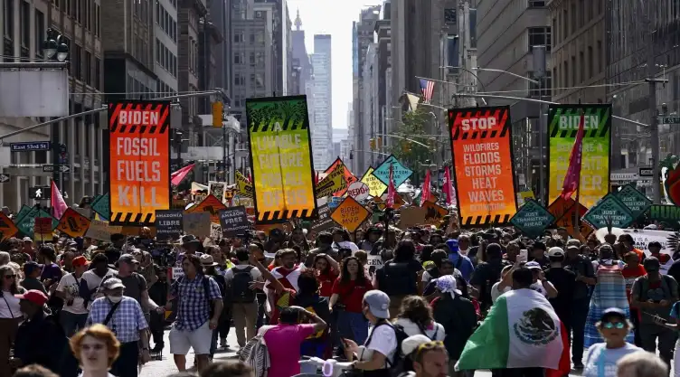 CAMBIO CLIMÁTICO-PROTESTAS