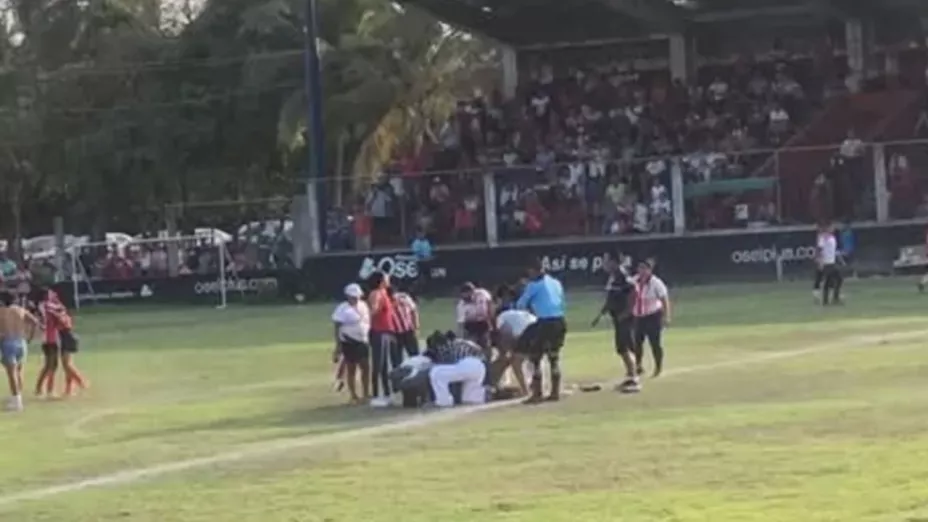 Tras convulsionar, muere joven futbolista mujer en pleno torneo en Michoacán, ¿que causó su fallecimiento?