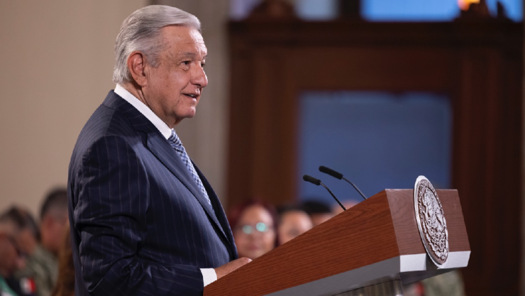 Gobierno de México anunció un incremento salarial para maestros este 2023.