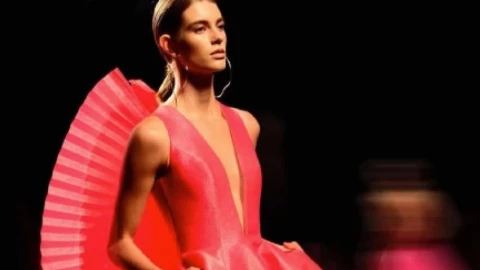 Hallan sin vida a modelo de 21 años, hija de reconocido futbolista