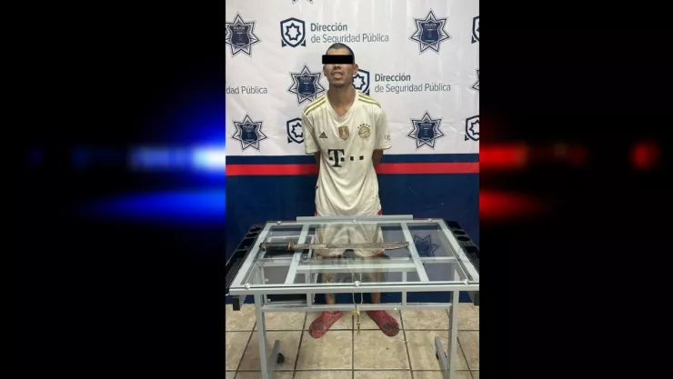 Torreón Joven es detenido por amenazar a niña de 5 años con un machete.jpg