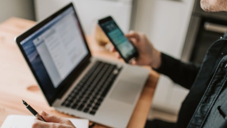 WhatsApp palomitas azules