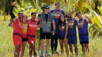 Antonio Rosique con atletas Exatlón México.