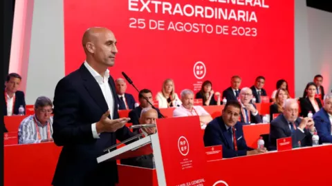 caso de Luis Rubiales tras beso a Jenni Hermoso