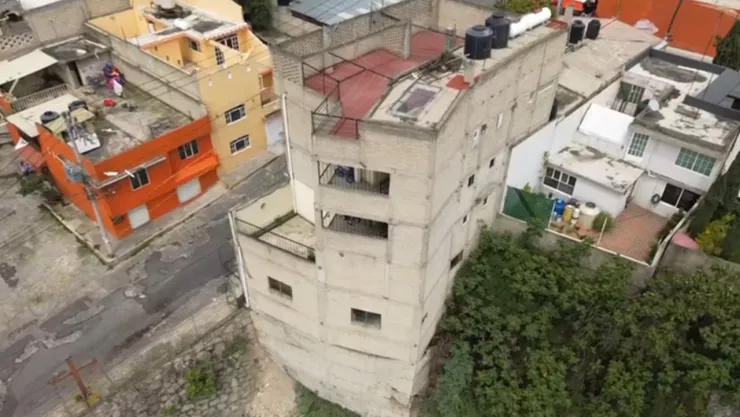 Edificio a punto de colpasar en Naucalpan