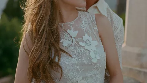 Joey King, protagonista del ‘Stand de los Besos’, se casó con Steven Piet en España