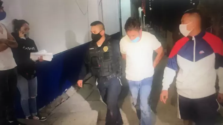 LADRON DE AUTOS.jpeg