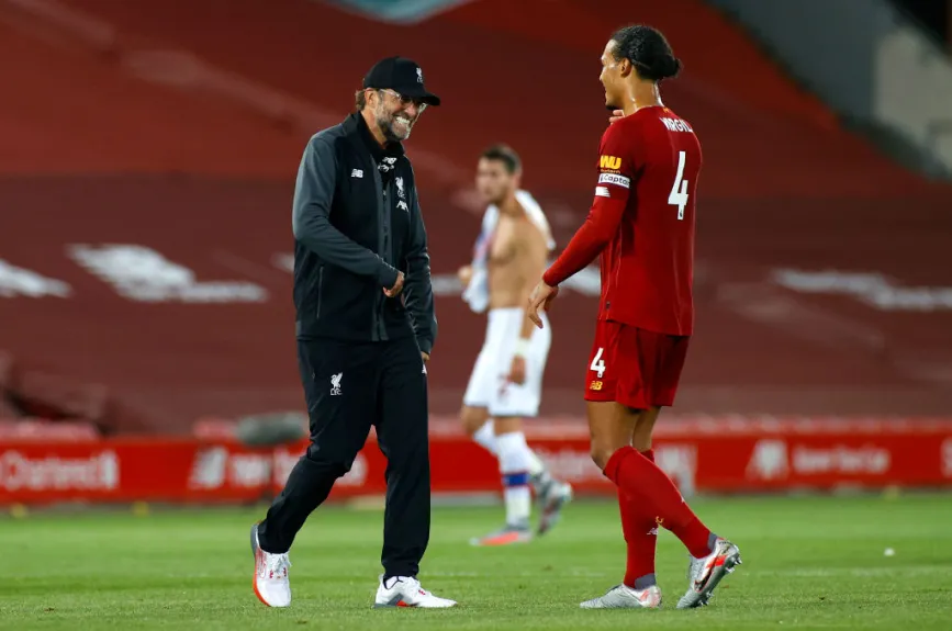 Liverpool goleó al Crystal Palace y está muy cerca de ser campeón