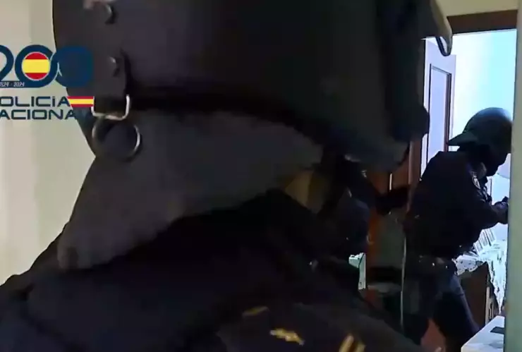 Policía Nacional rescata a 21 víctimas de explotación laboral en Sevilla; no les dejaban comer ni tomar agua (VIDEO)