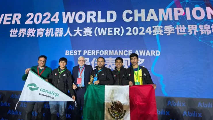 El equipo “Robocon” del Conalep de Silao, ganó el primer lugar del Torneo Internacional de Robótica Educativa 2024 en China.