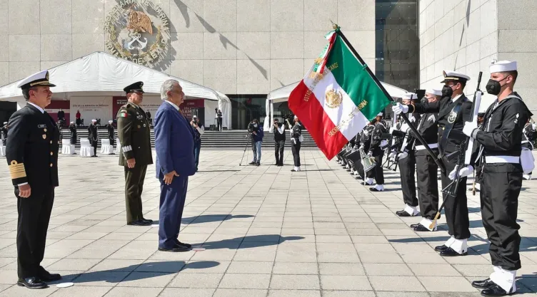 AMLO 23 NOV 2020 DIA DE LA ARMADA DE MEXICO EN LA SECRETARIA DE LA MARINA.jpg