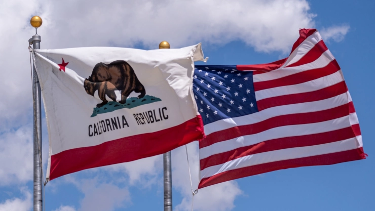 Banderas de California y Estados Unidos
