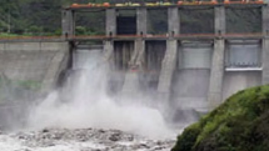 Reducen extración presa Peñitas