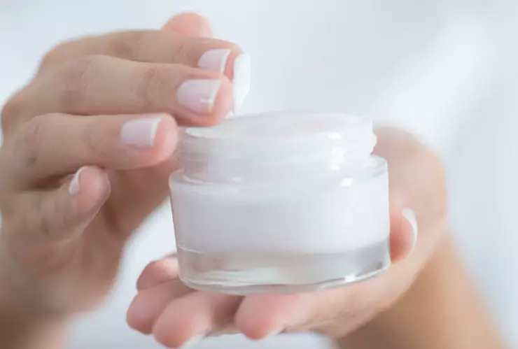 Cremas aclarantes con mercurio