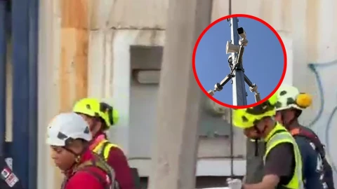 Hallan hombre muerto flotando en canal en Ecatepec frente al C5