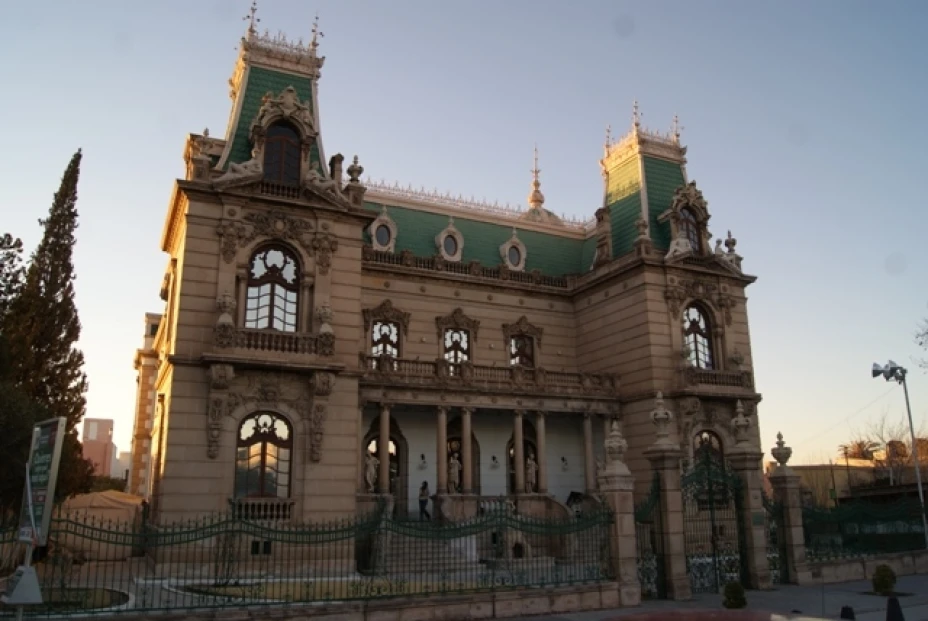 Casa Requena, obra maestra del Art Nouveau