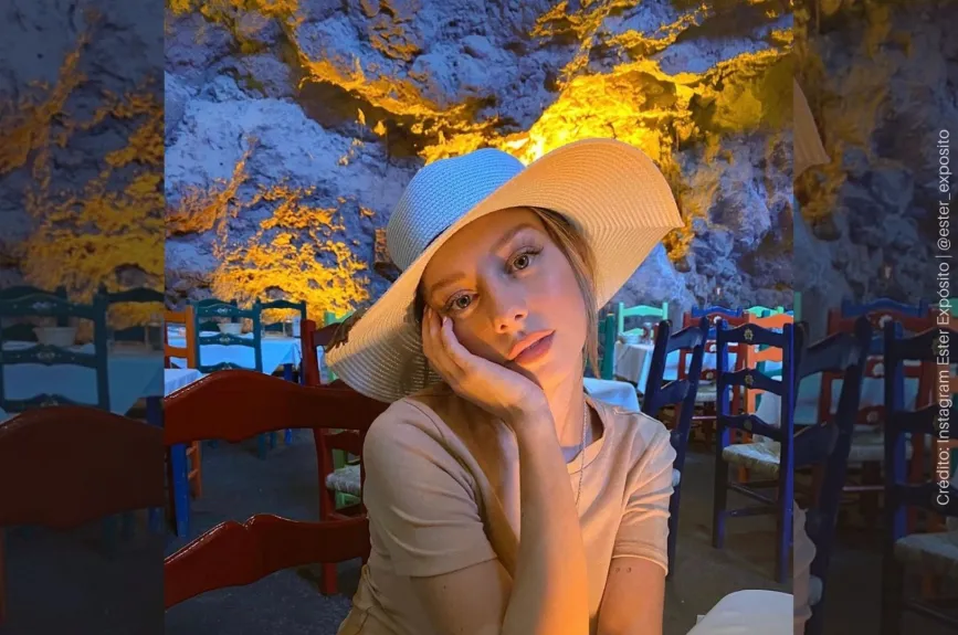ester exposito cancun.jpg
