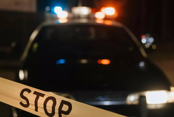 San Diego: Una mujer murió tras el impacto de un vehículo contra su vivienda en Bay Park