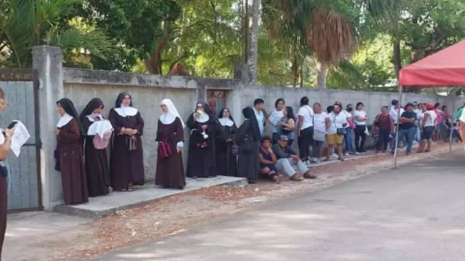 Monjas protagonizan jornada electoral como parte de las Elecciones 2024 en Yucatán