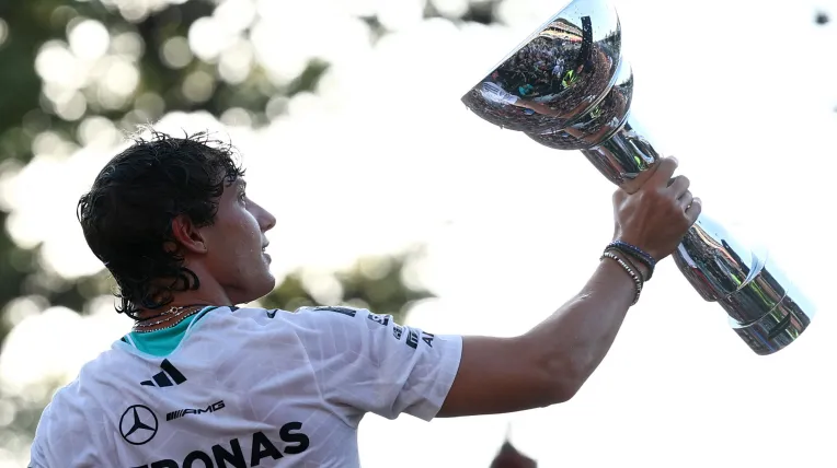 Andrea Kimi Antonelli tras ganar el Gran Premio de Italia 2026 de la Fórmula 1.