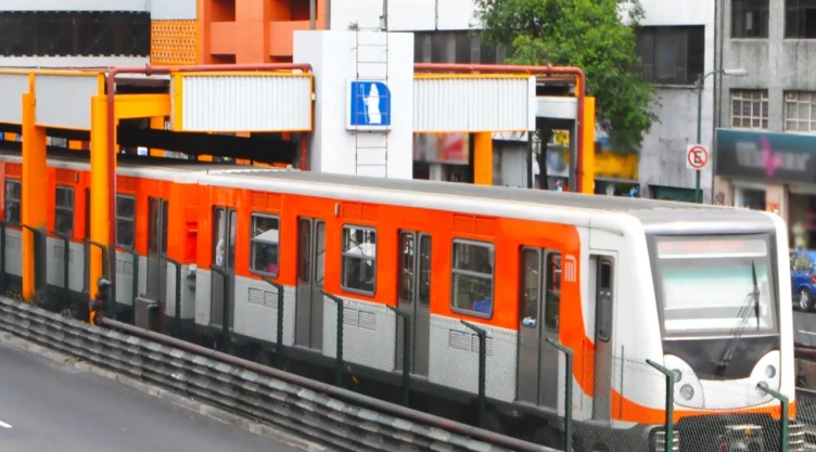 ¿Retrasos en el Metro CDMX? La razón de la marcha lenta HOY EN VIVO