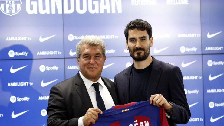Joan Laporta e Ilkay G&uuml;ndogan 