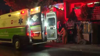 Mujer deambulando en labor de parto