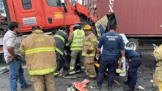 fuerte accidente en autopista a Tepatitlán Jalisco