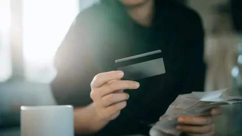 Qué pasa si tu amigo deja de pagar una deuda y soy su aval