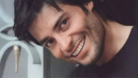 ¡Dolorosa pérdida! Chayanne confirma trágica muerte, anuncia fallecimiento de su amigo Tony Ocasio de ‘Los Chicos’