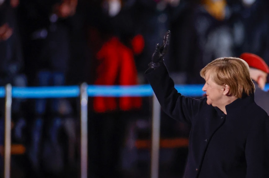 Angela Merkel se despide del Ministerio de Defensa.