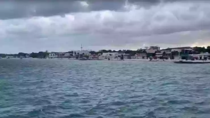 Suspenden cruce de ferrys por el frente frío 41 en Quintana Roo