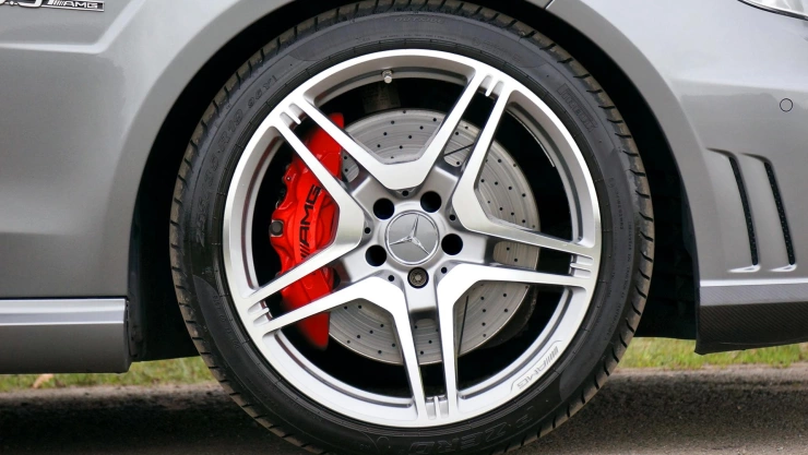 Cada cuando debo cambiarle las llantas a mi coche.jpg